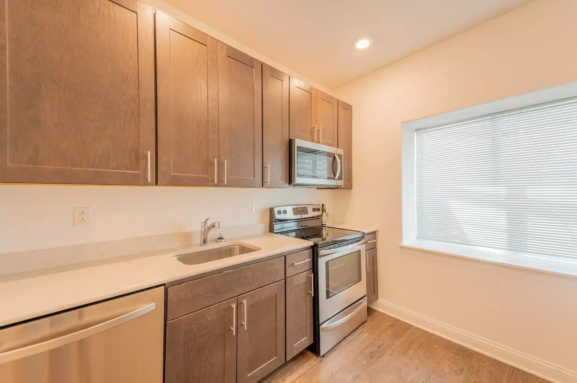 808 S 1st St-201, Champaign - Champaign, Illinois, United States - Kitchen