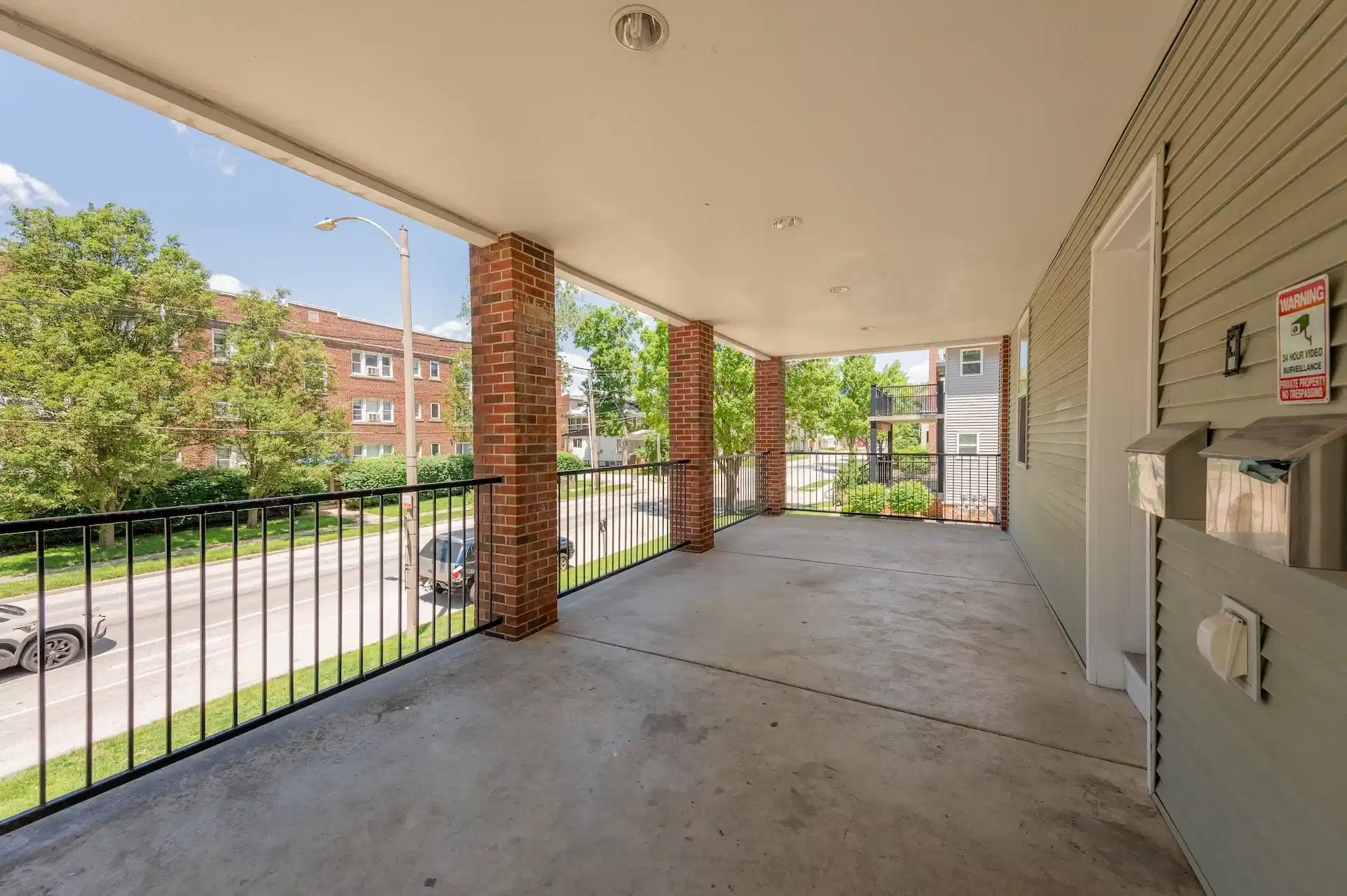 810 S 1st St, Champaign - Champaign, Illinois, United States - Exterior