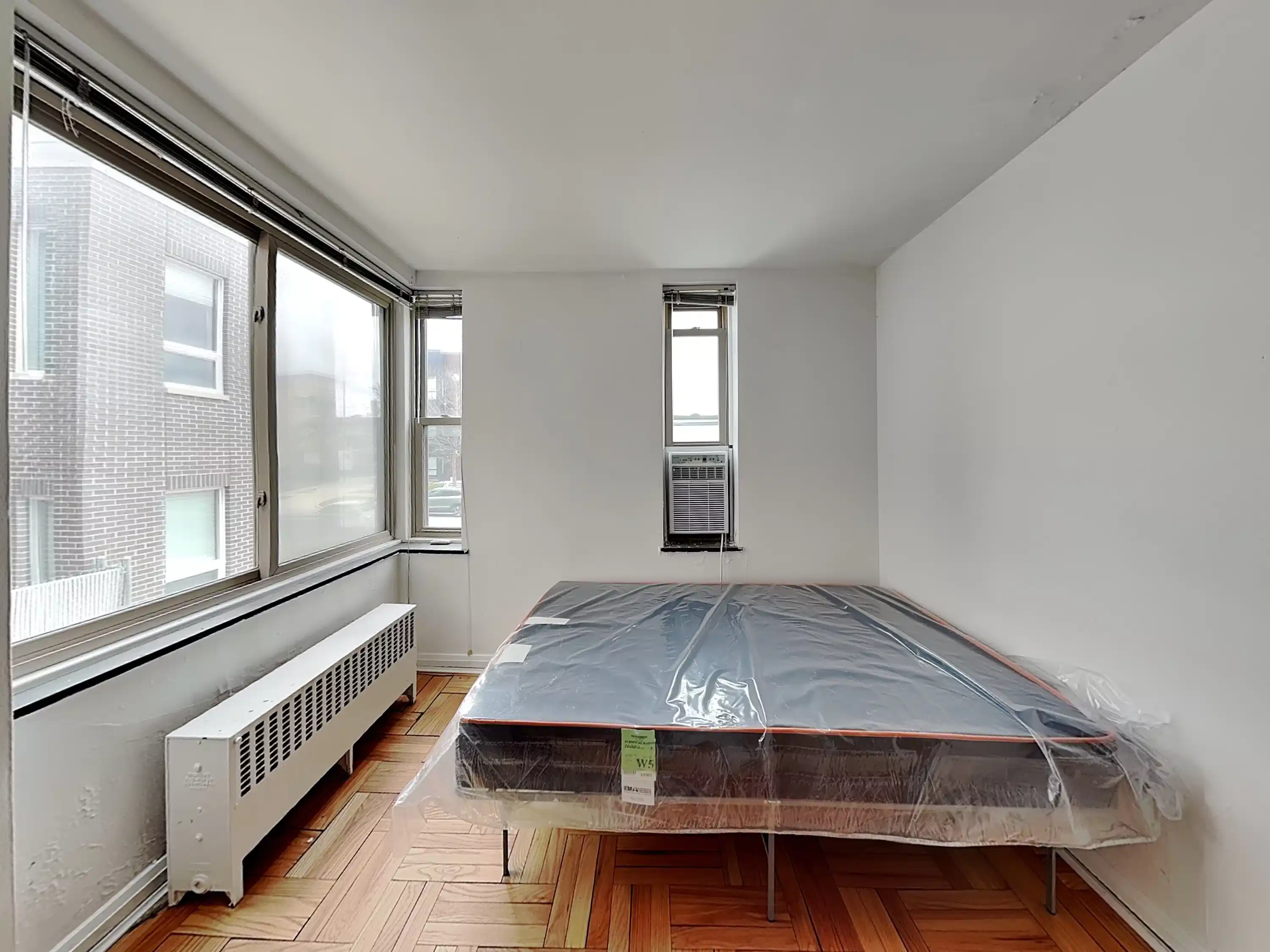 Kitchen?w=400&h=260&fit=crop&q=40&auto=format&trim=auto