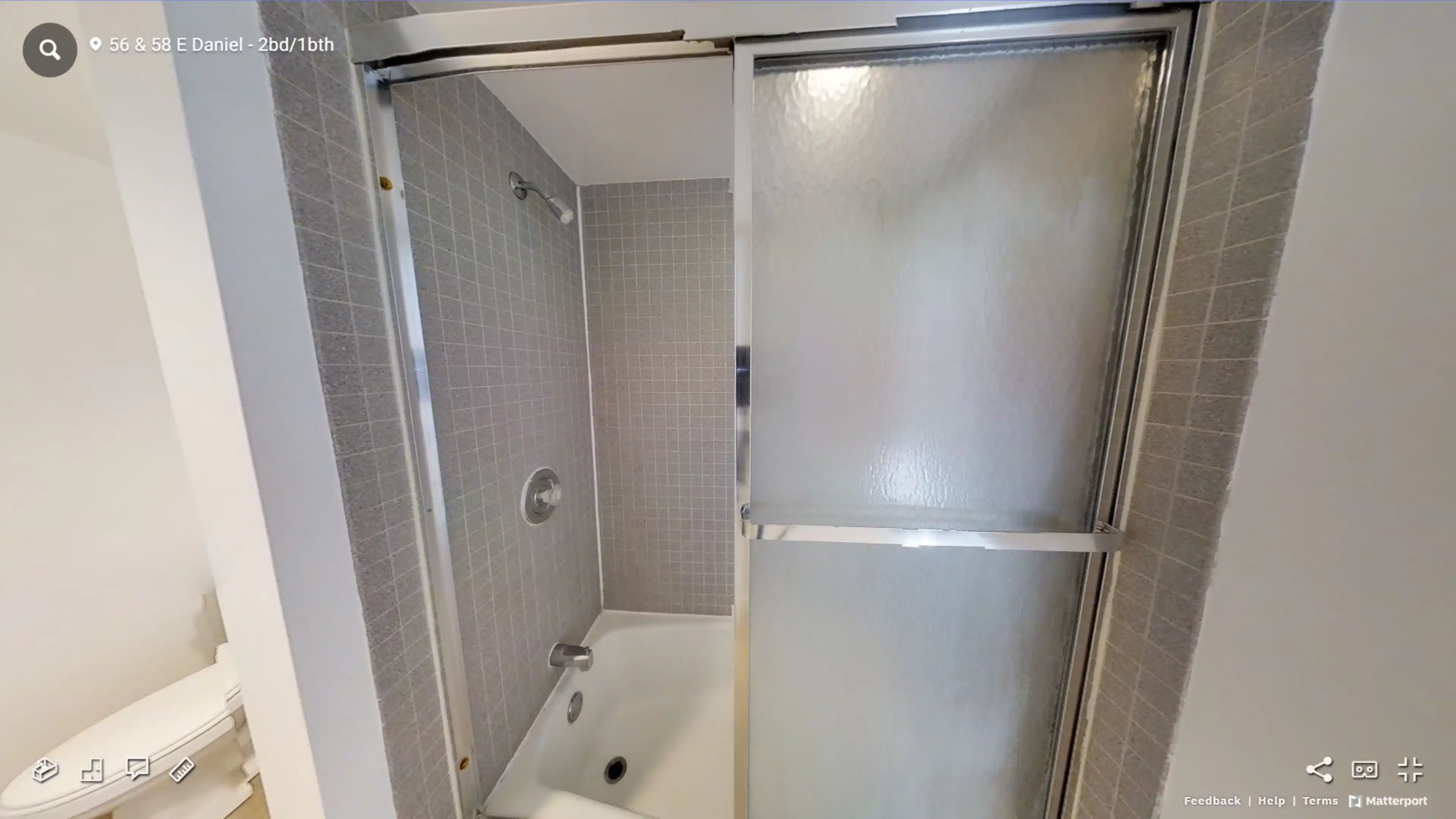 56 E Daniel St-C3, Champaign - Champaign, Illinois, United States - 2 Bedrooms 1 Bathroom - Bathroom