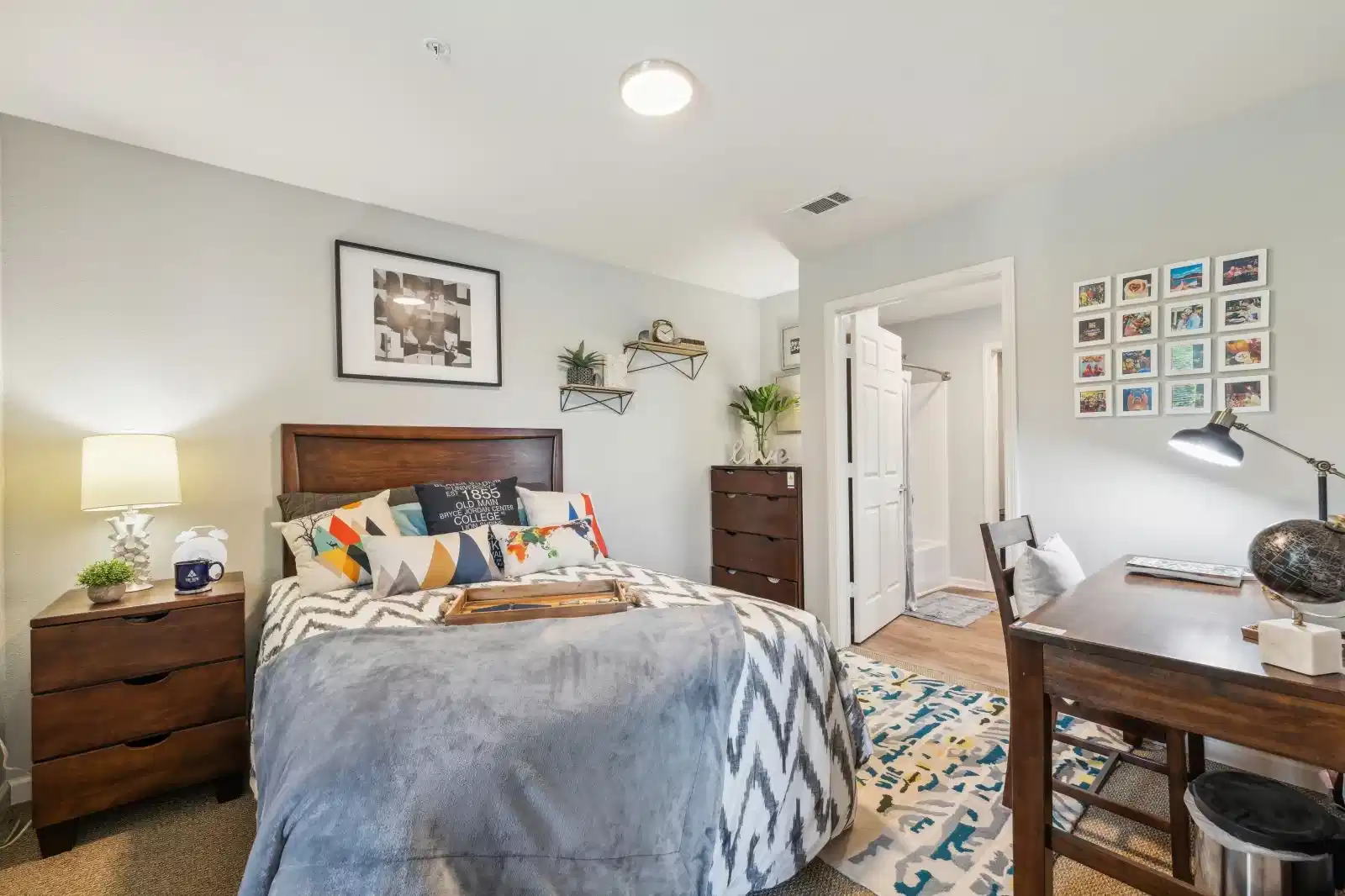 2x2 Premium - 2 Bed 2 Bath - Bedroom