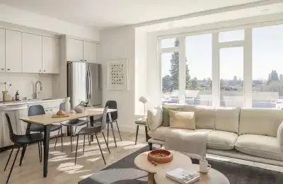 Kitchen?w=400&h=260&fit=crop&q=40&auto=format&trim=auto