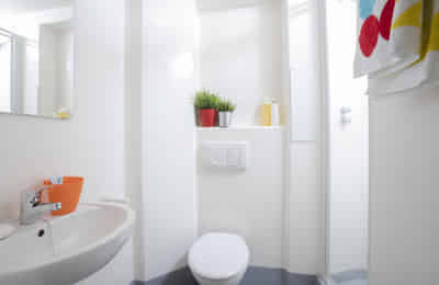 Londonist Blithehale Court, London - London, England, United Kingdom - Bathroom