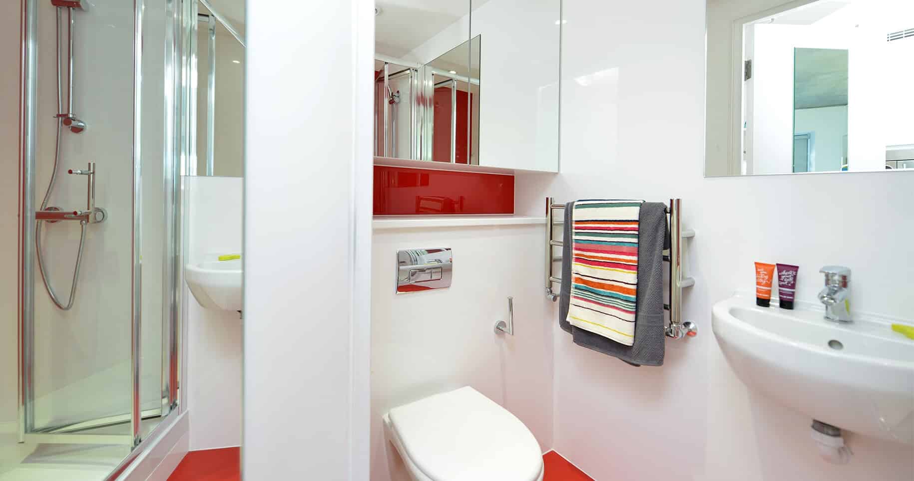 Londonist Greenwich Residence, London - London, England, United Kingdom - Bathroom