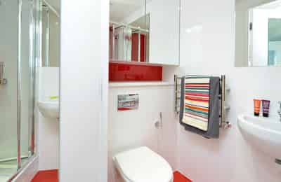 Londonist Greenwich Residence, London - London, England, United Kingdom - Bathroom