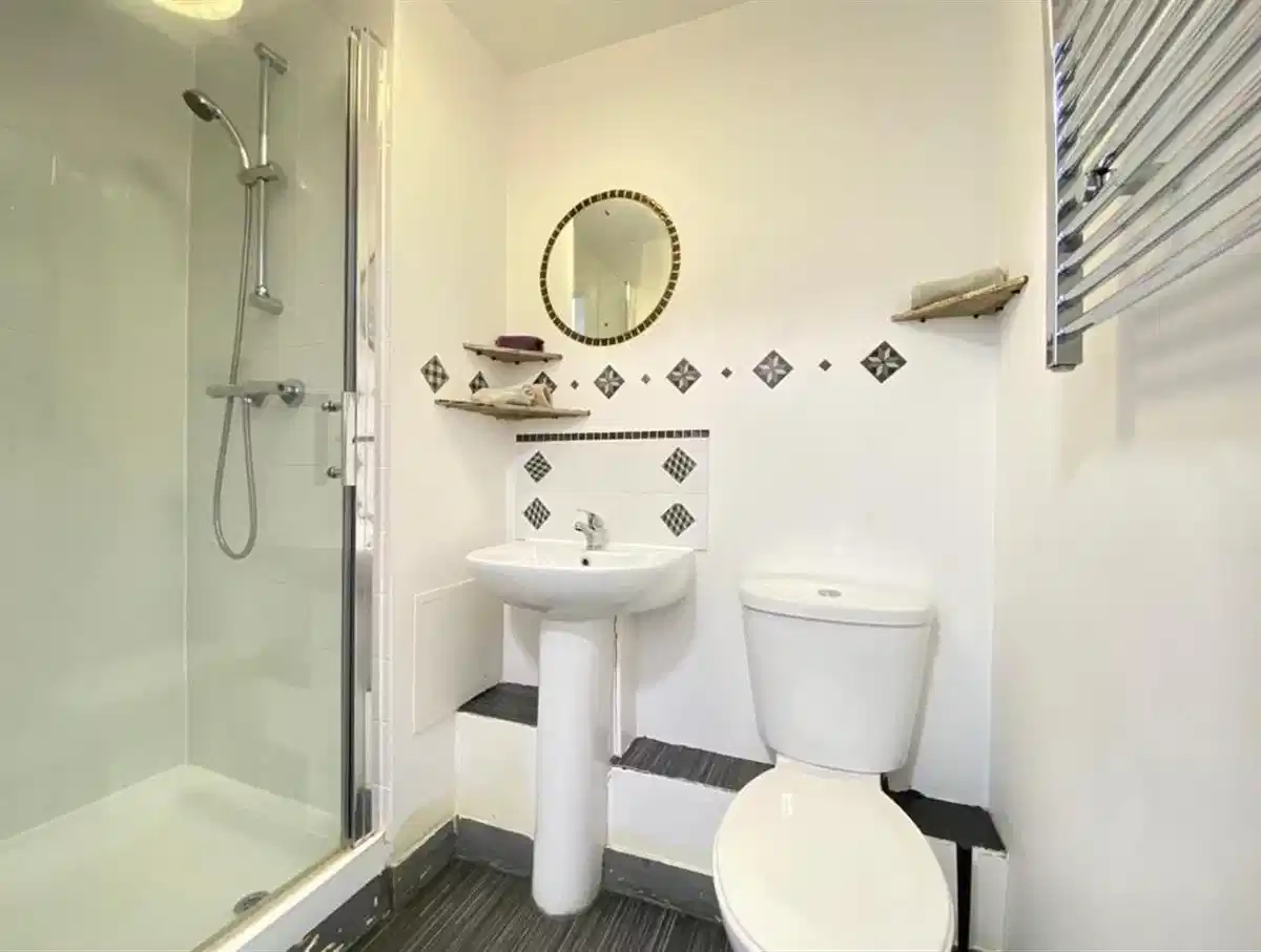 Amenities?w=400&h=260&fit=crop&q=40&auto=format&trim=auto