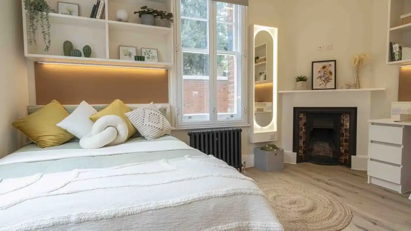 Gatehouse Gold En Suite