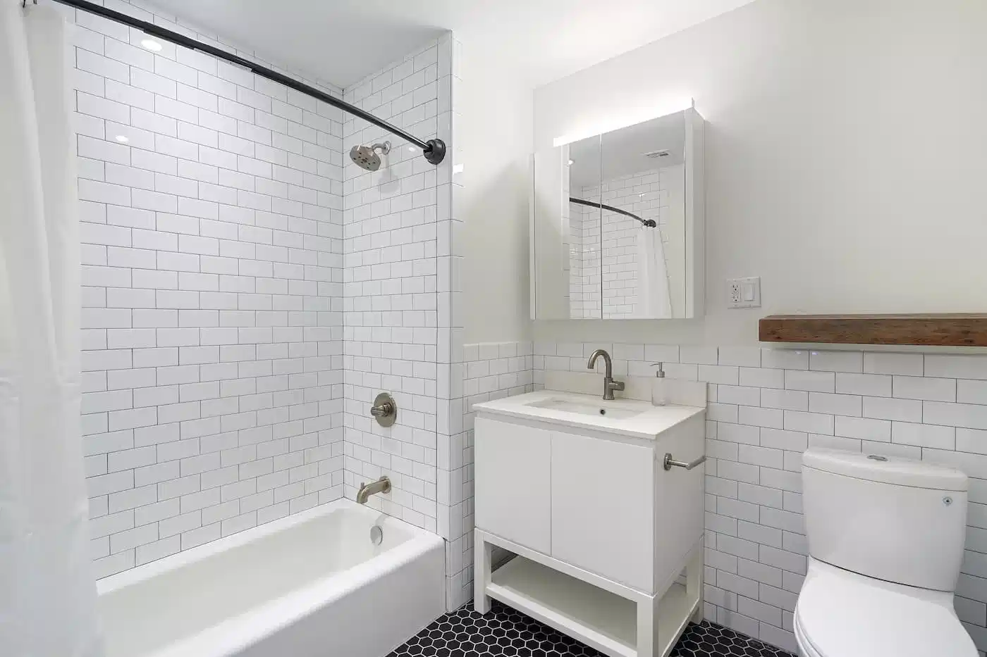 Exterior?w=400&h=260&fit=crop&q=40&auto=format&trim=auto