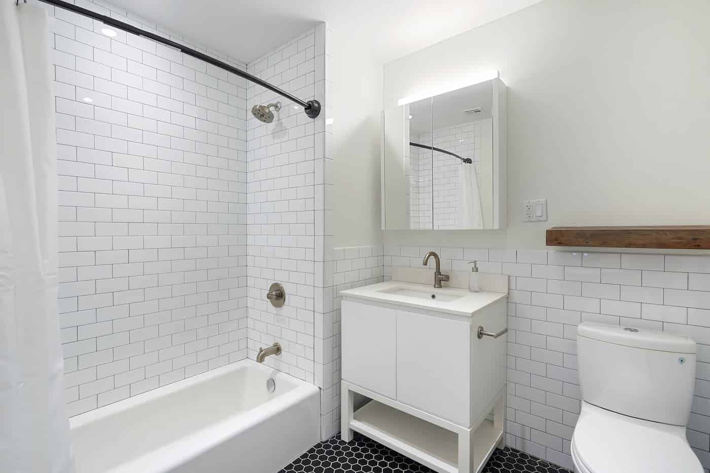 Exterior?w=400&h=260&fit=crop&q=40&auto=format&trim=auto