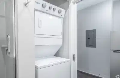 Global, Houston - Houston, Texas, United States - Amenities