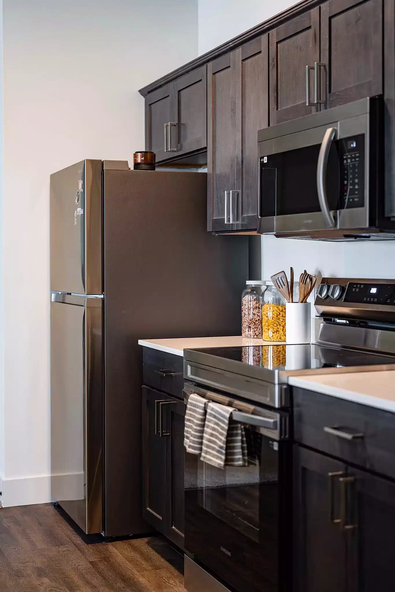 Amenities?w=400&h=260&fit=crop&q=40&auto=format&trim=auto