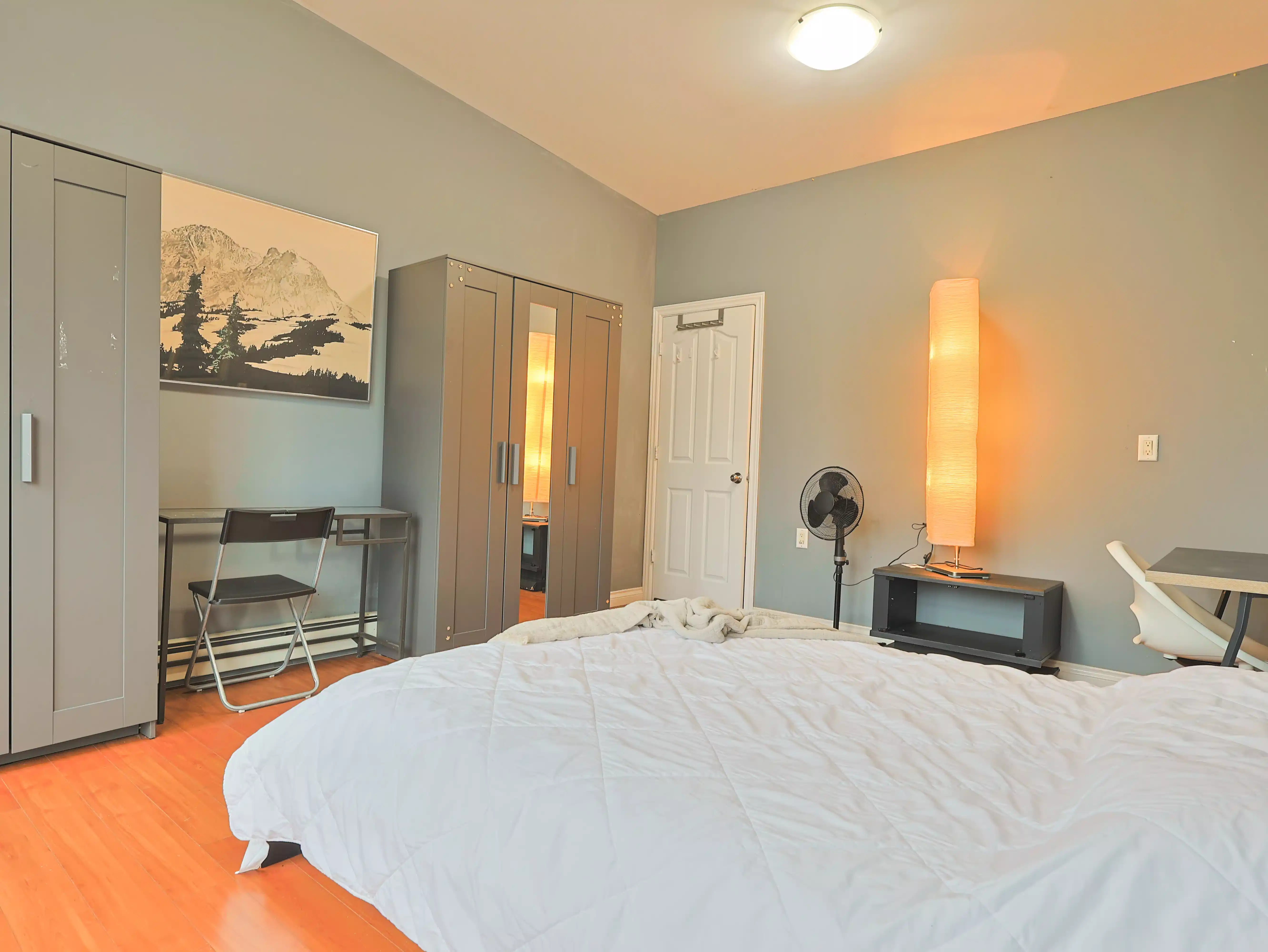 Kitchen?w=400&h=260&fit=crop&q=40&auto=format&trim=auto