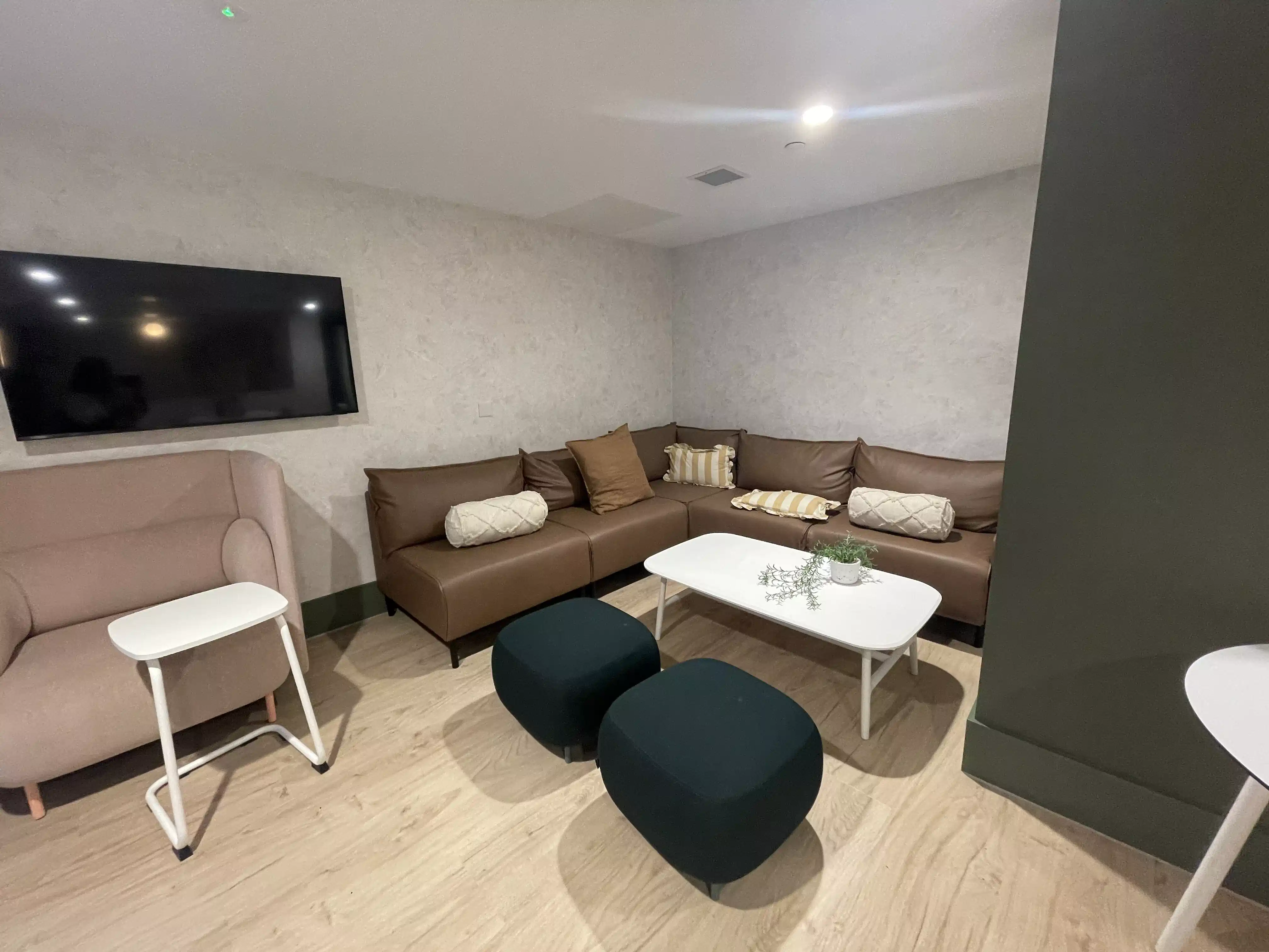 Yugo Crown Place, Birmingham  image 93