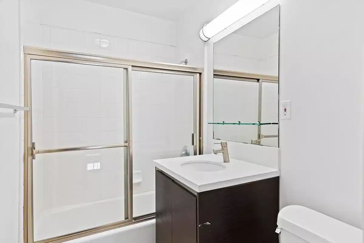 Kitchen?w=400&h=260&fit=crop&q=40&auto=format&trim=auto