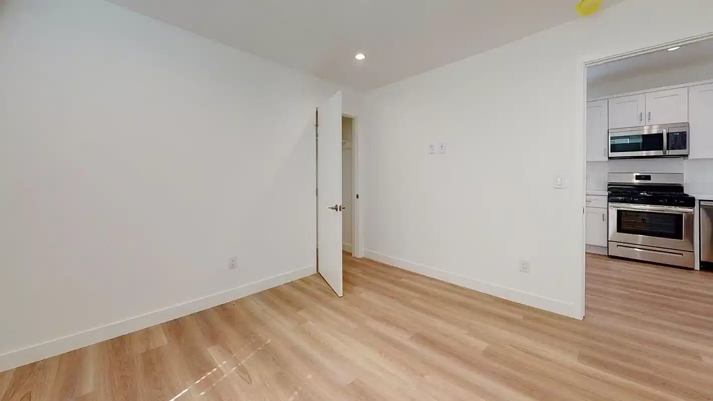 Kitchen?w=400&h=260&fit=crop&q=40&auto=format&trim=auto