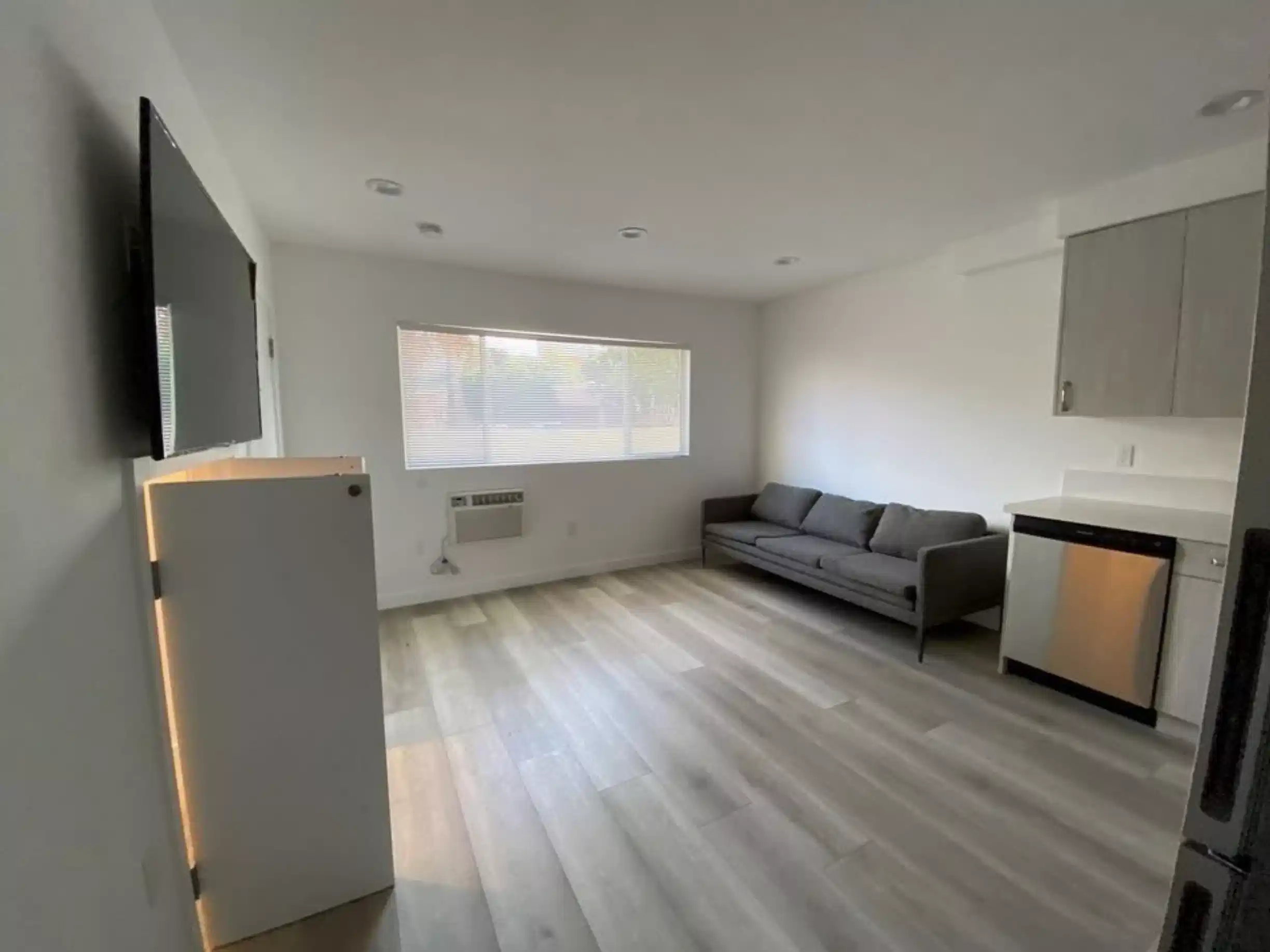 1126 W 36th Pl, Los Angeles - Los Angeles, California, United States - Common Area