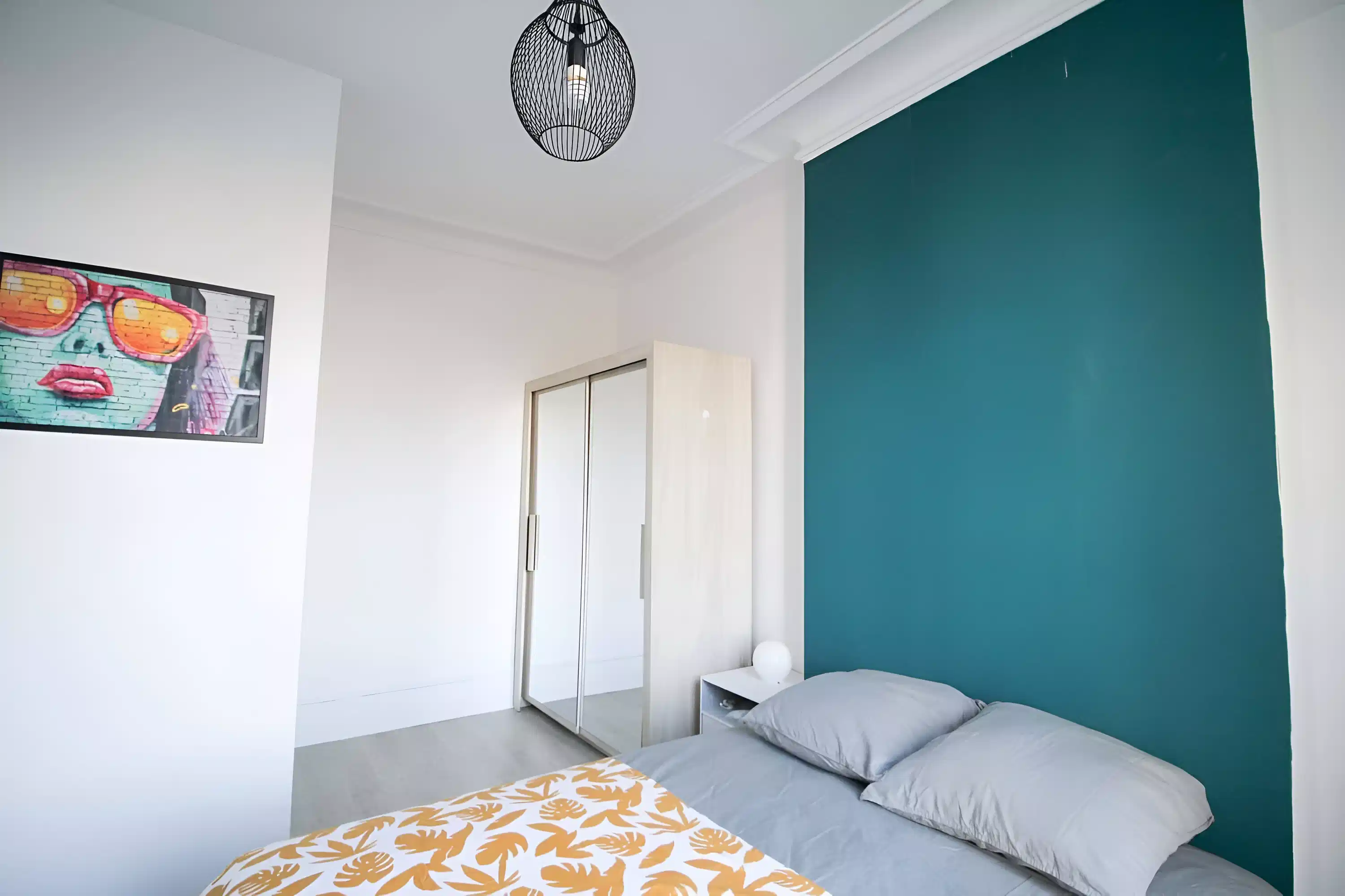 Kitchen?w=400&h=260&fit=crop&q=40&auto=format&trim=auto