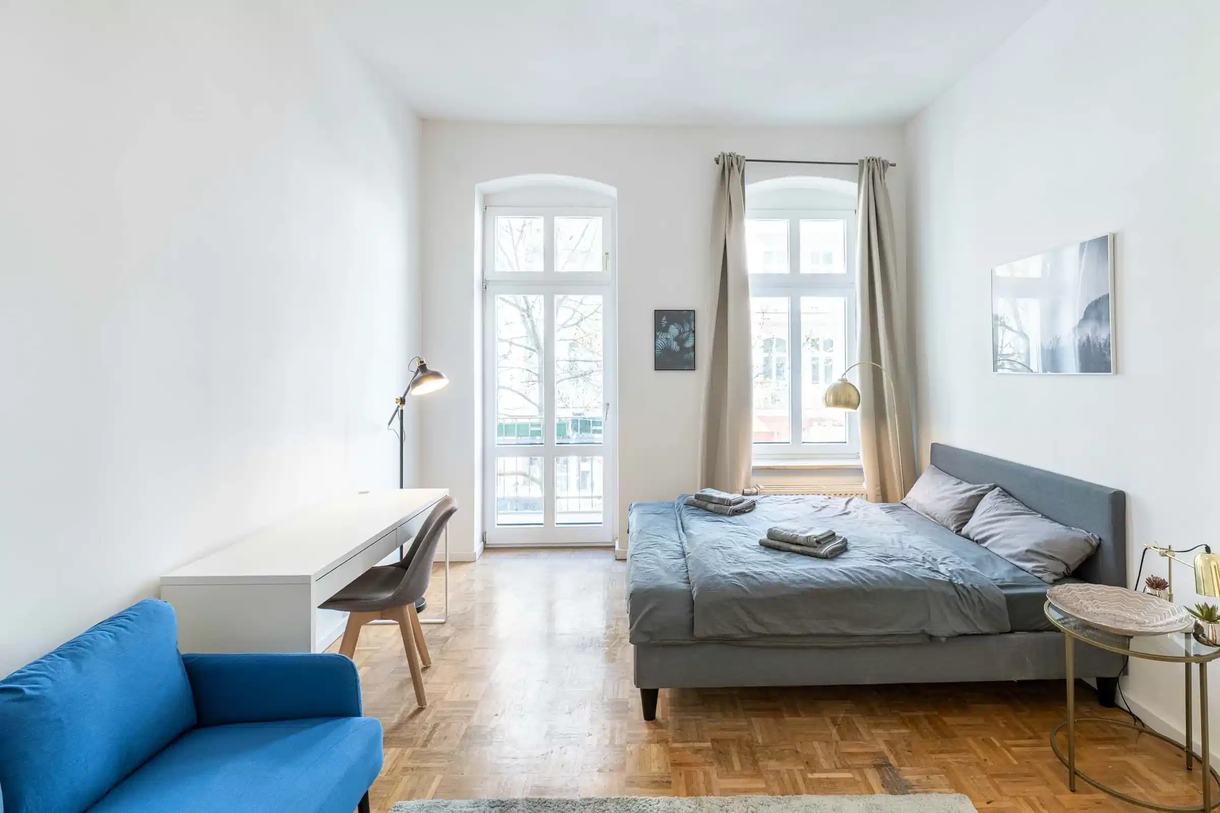 Common Area?w=400&h=260&fit=crop&q=40&auto=format&trim=auto