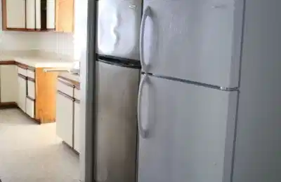 2646 Menlo Ave, Los Angeles - Los Angeles, California, United States - Kitchen