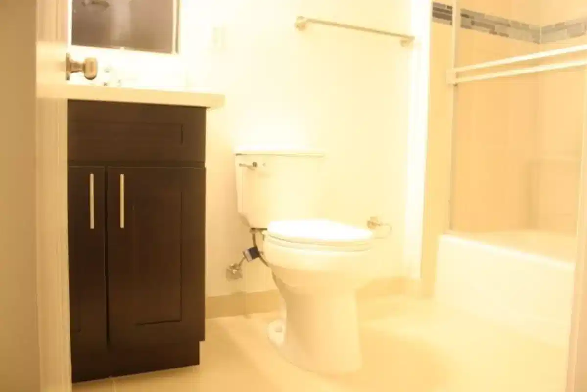 2647 Ellendale Pl, Los Angeles - Los Angeles, California, United States - Bathroom