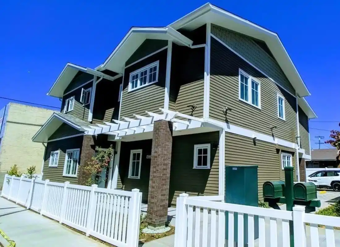 1355 & 1357 W 29th St, Los Angeles - Los Angeles, California, United States - Exterior