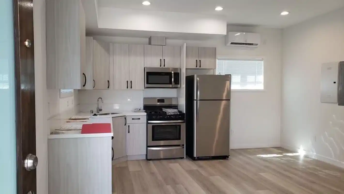1355 & 1357 W 29th St, Los Angeles - Los Angeles, California, United States - Kitchen