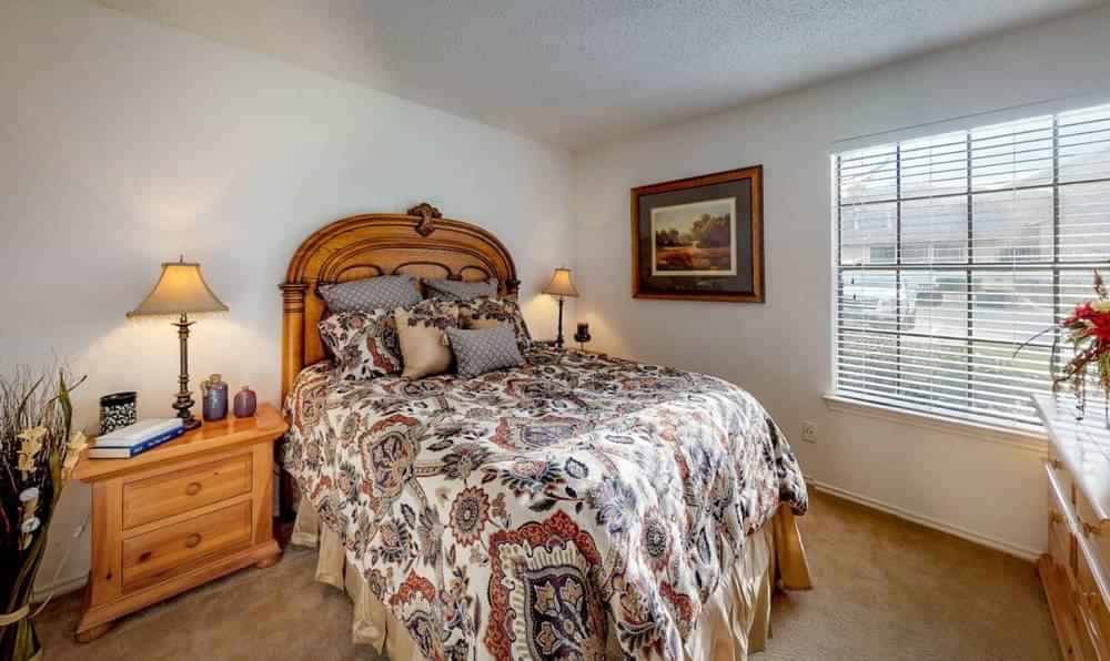 Common Area?w=400&h=260&fit=crop&q=40&auto=format&trim=auto