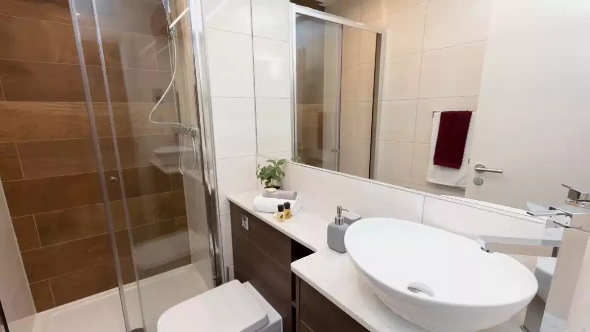 Bedroom?w=400&h=260&fit=crop&q=40&auto=format&trim=auto