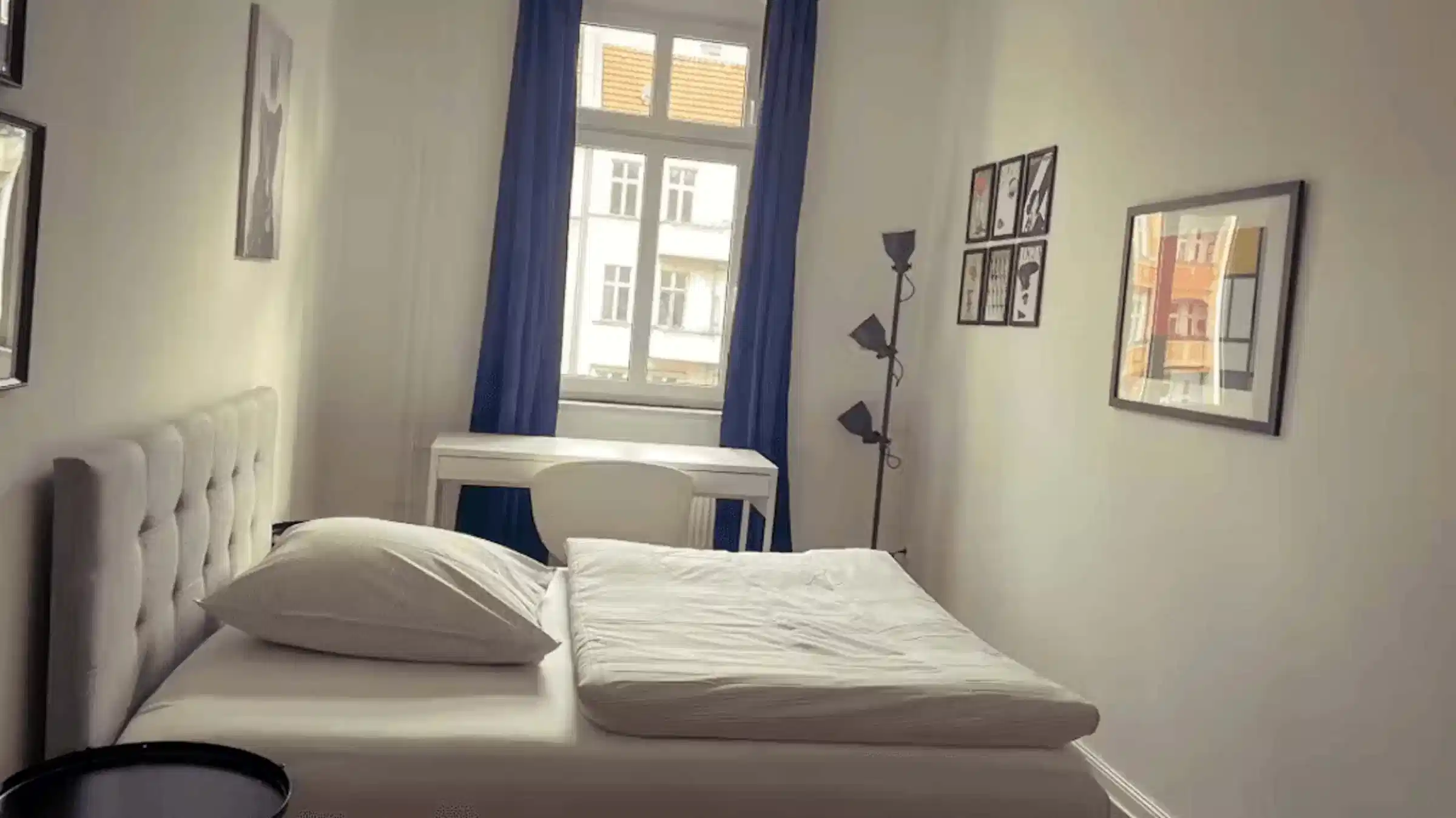 Kitchen?w=400&h=260&fit=crop&q=40&auto=format&trim=auto