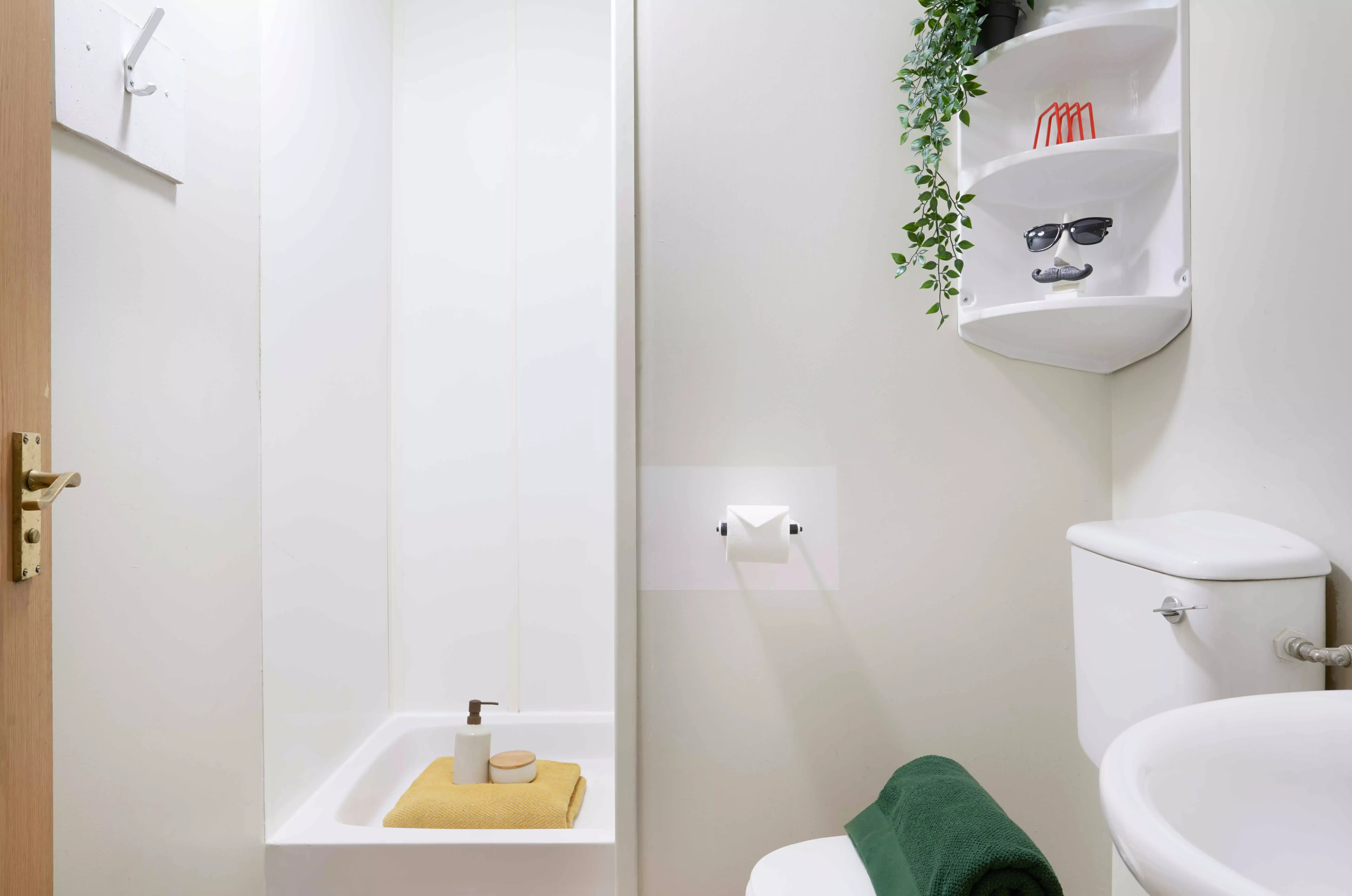 Transom House, Bristol - Bristol, England, United Kingdom - Premium 1 Non Ensuite - Bathroom