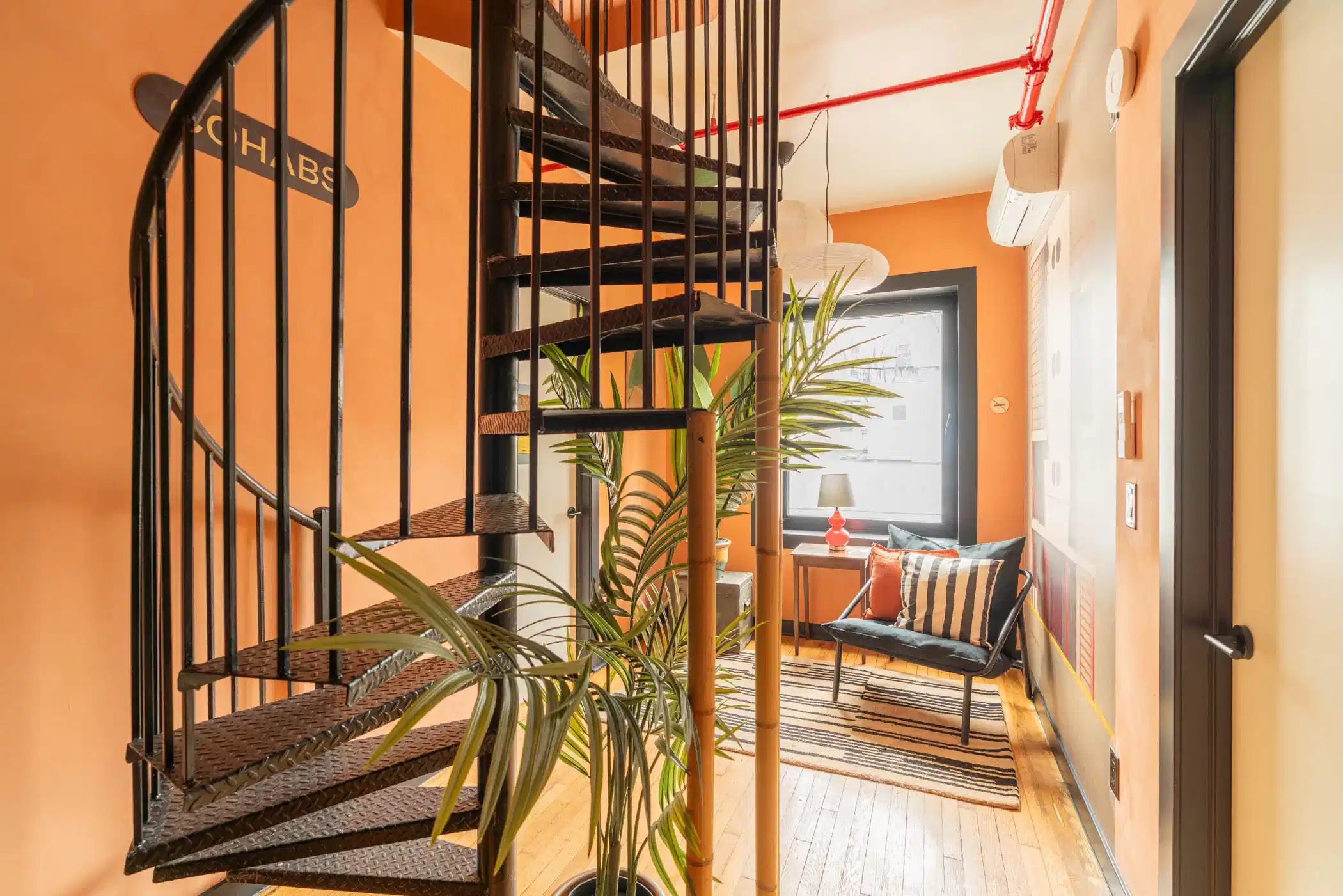 East Village 429, New York - New York City, New York, United States - cohabs-house-eastvillage429-09614-coliving-newyork-unit_4-workingspace-kitchen-hidden