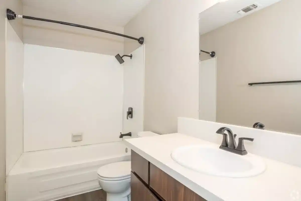 El Macero Apartments, Davis 5