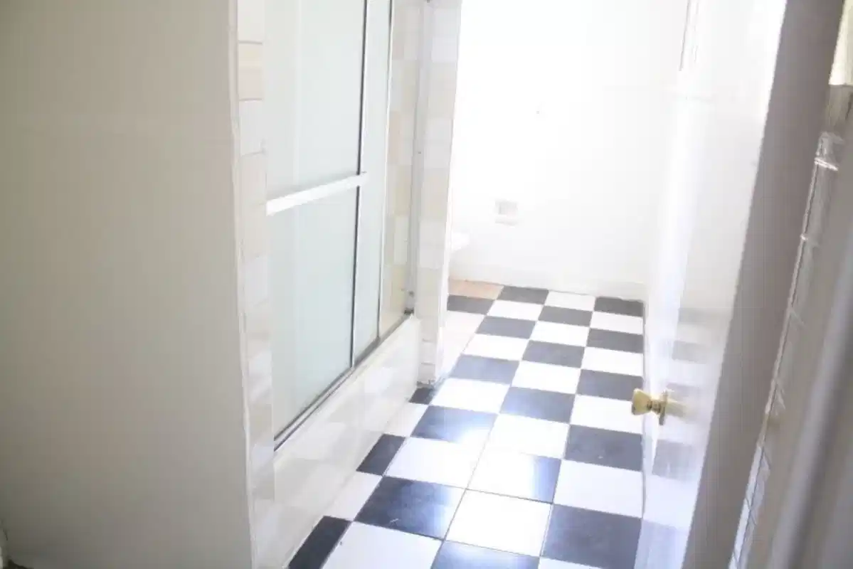 1280 W. Jefferson Blvd, Los Angeles - Los Angeles, California, United States - Common Area