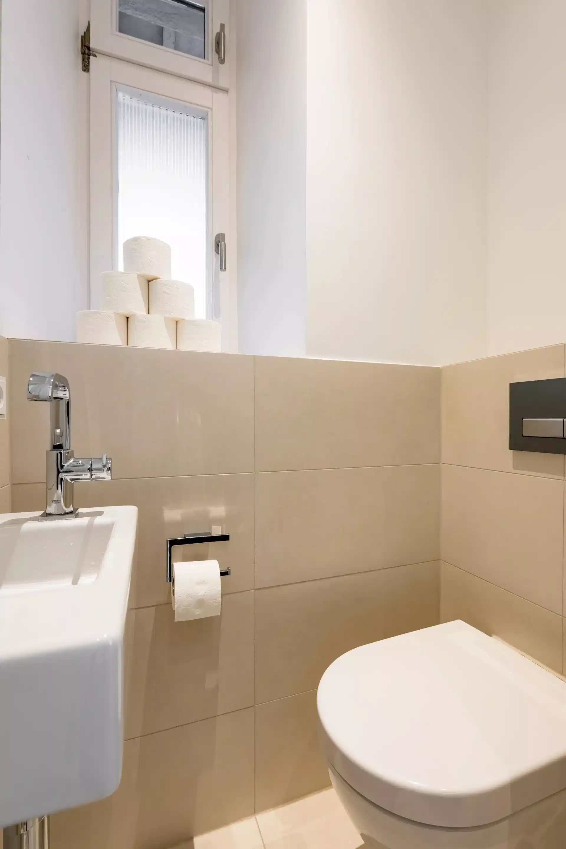 Markt, Munich - Munich, Germany - Bathroom