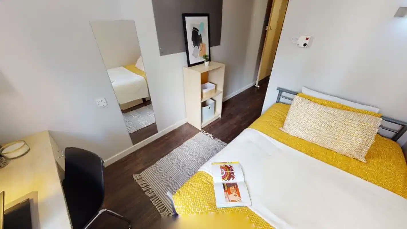 Silver 3 Bed Apartment