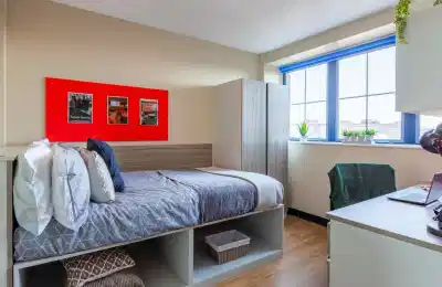 Amenities?w=400&h=260&fit=crop&q=40&auto=format&trim=auto