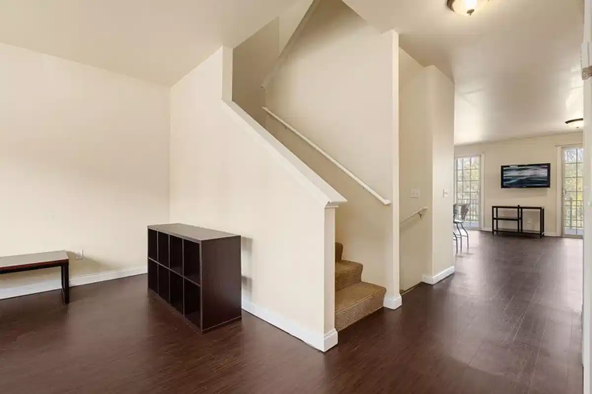 Irish Row, South Bend - South Bend, Indiana, United States - Common Area