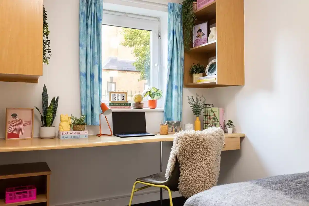 Brook Hall, Manchester - Manchester, England, United Kingdom - Amenities