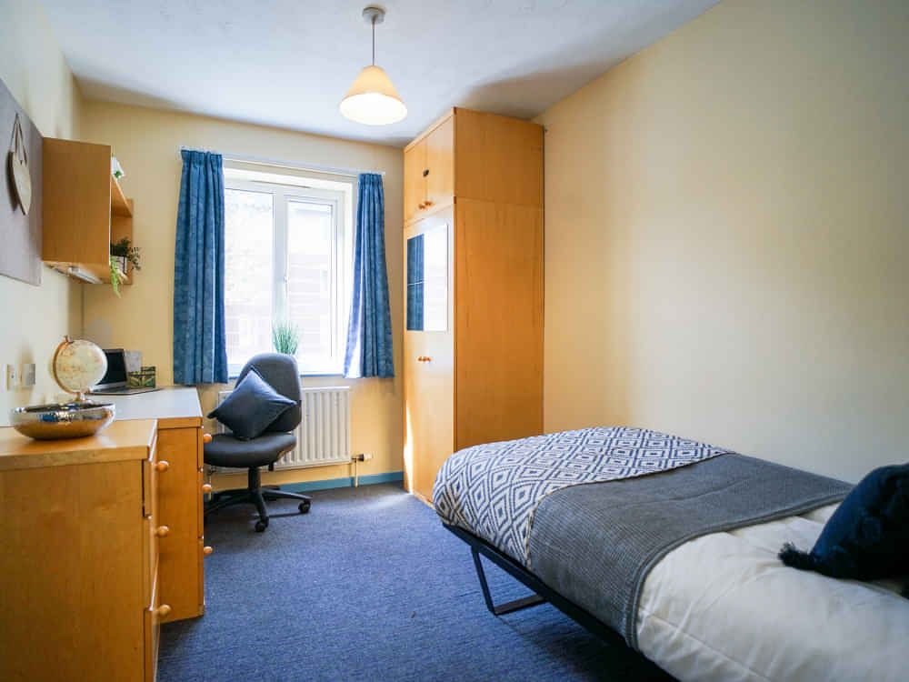 Infinity House, Stockton-on-Tees - Stockton-on-Tees, England, United Kingdom - Bedroom