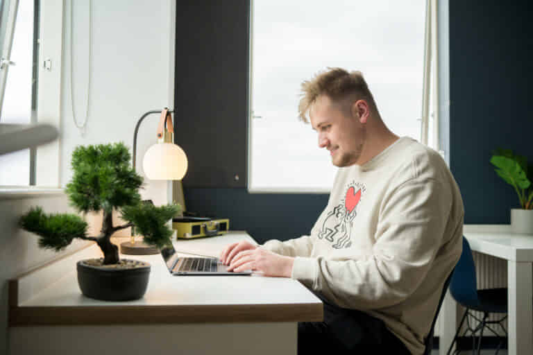 Amenities?w=400&h=260&fit=crop&q=40&auto=format&trim=auto