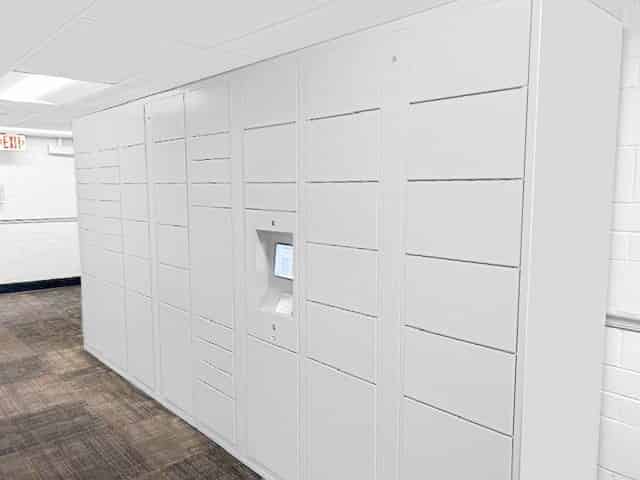 Amenities?w=400&h=260&fit=crop&q=40&auto=format&trim=auto