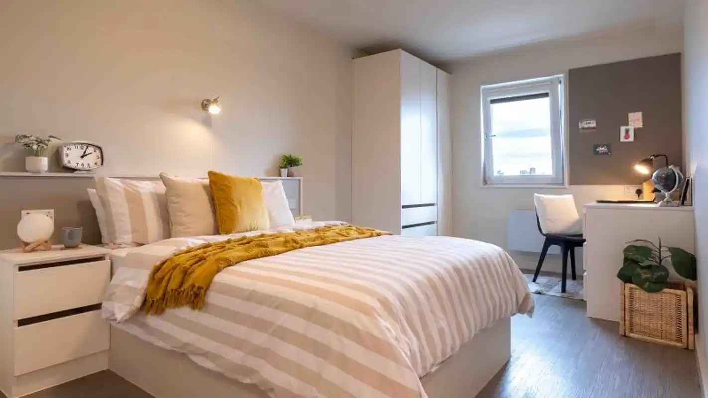 Penthouse 1 Bed Plus