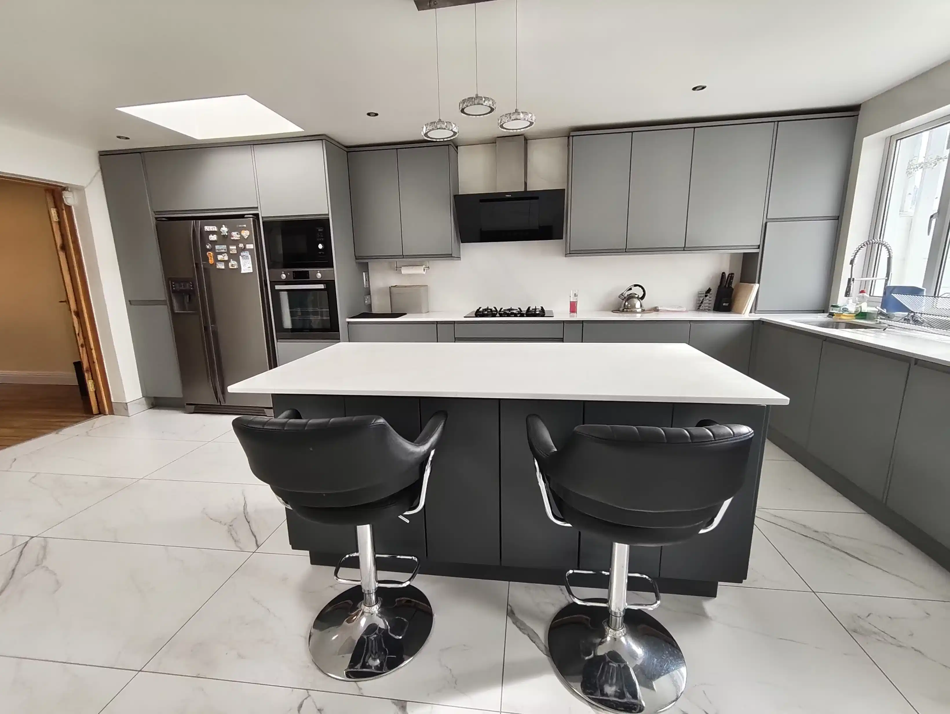 Room in a 7 Bedroom House, 41 Ballinteer Crescent, Ballinteer, Dublin D16 E657 image 10