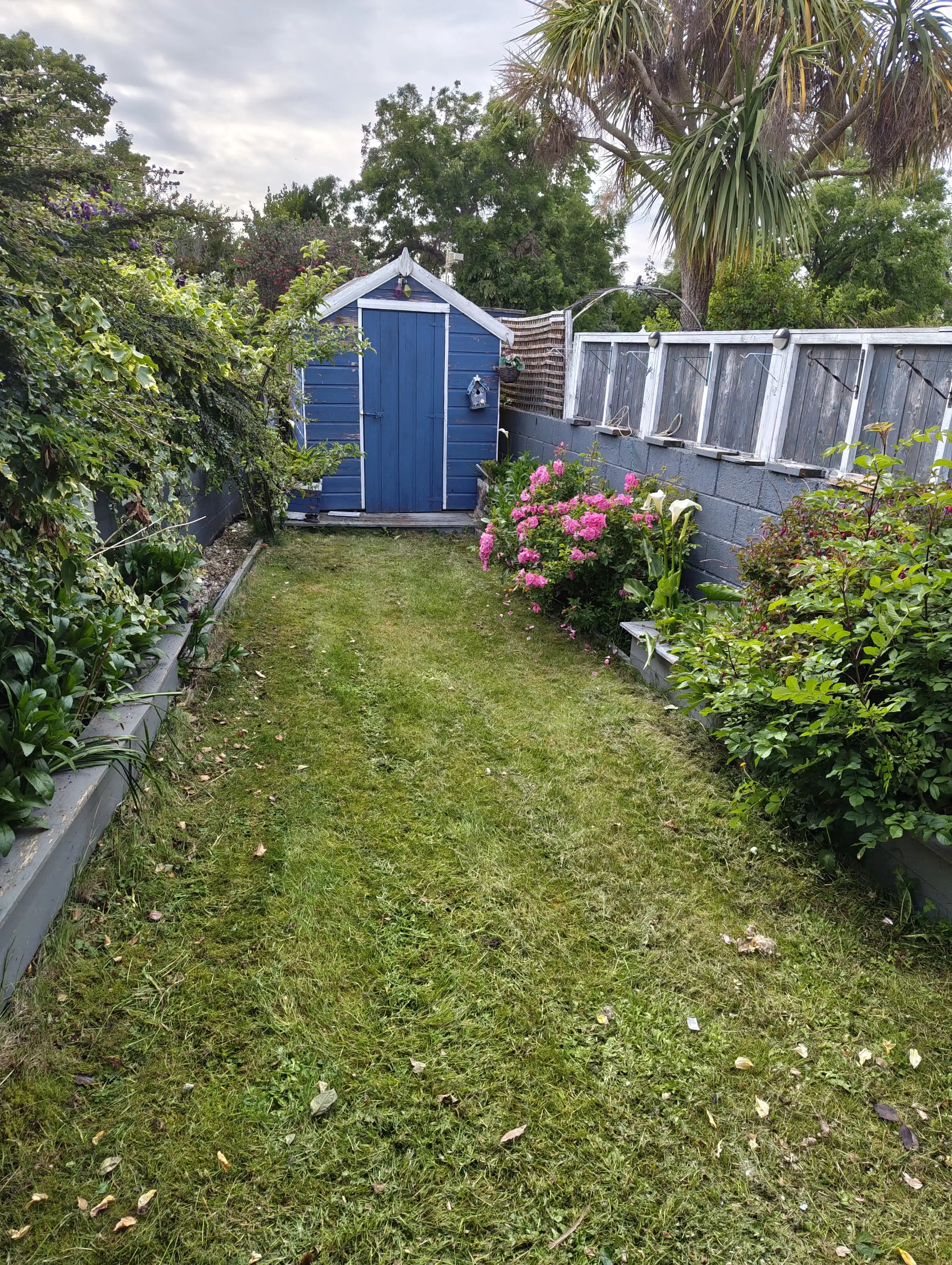 Room in a 7 Bedroom House, 41 Ballinteer Crescent, Ballinteer, Dublin D16 E657 view 2