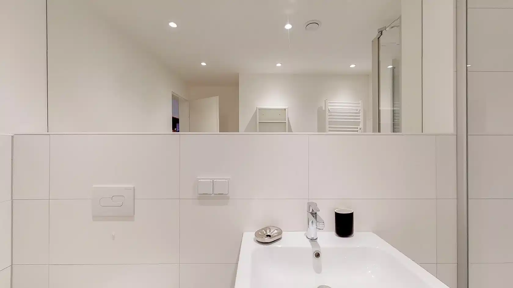 Common Area?w=400&h=260&fit=crop&q=40&auto=format&trim=auto