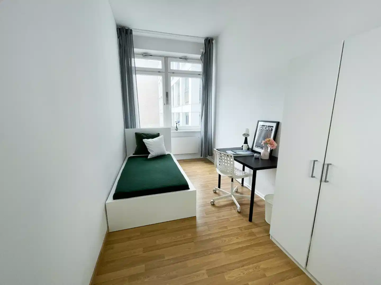 RM Bismarckstraße 72, Berlin - Berlin, Germany - Room in a 4 Bed 1 Bath - Bedroom