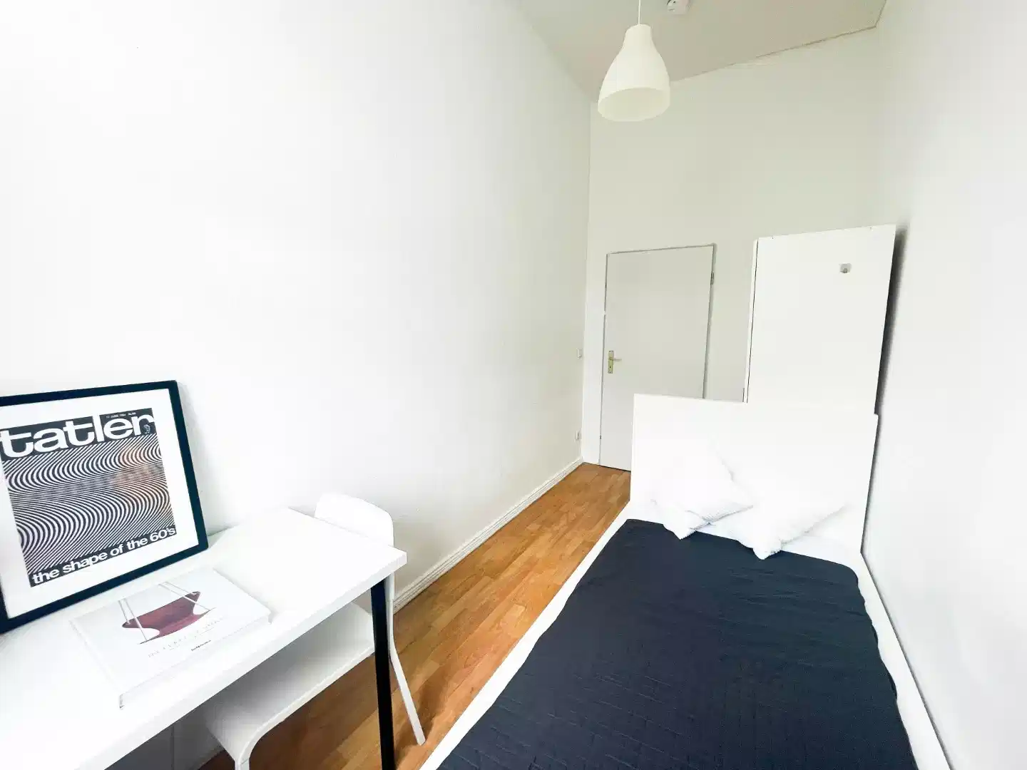 RM Bochumer Straße 1A, Berlin - Berlin, Germany - Room in a 6 Bed 1 Bath - Bedroom