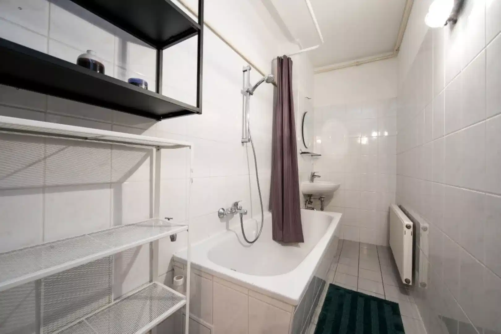 RM GreifswalderStraße 227, Berlin - Berlin, Germany - Room in a 5 Bed 1 Bath - Bathroom