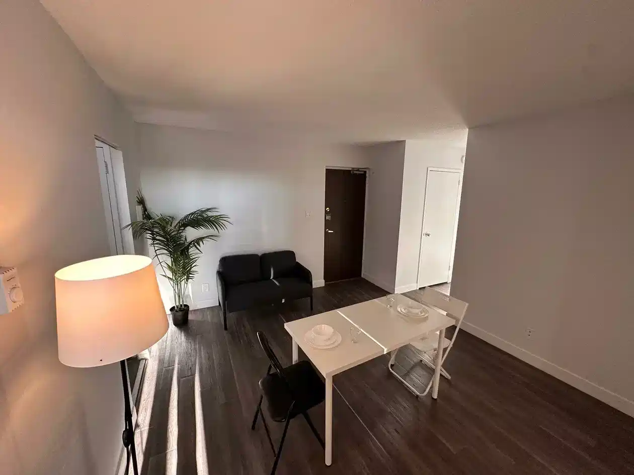 H4U 411 Duplex Ave, Toronto - Toronto, Ontario, Canada - Common Area