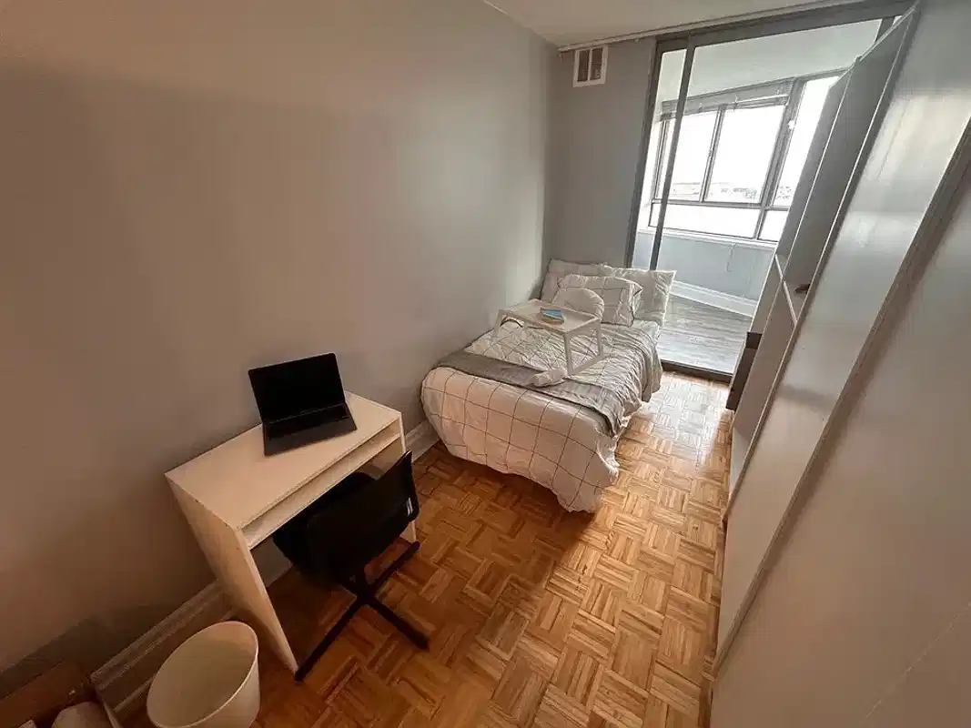 H4U Queens Quay, Toronto - Toronto, Ontario, Canada - Flex Room 1 - Bedroom